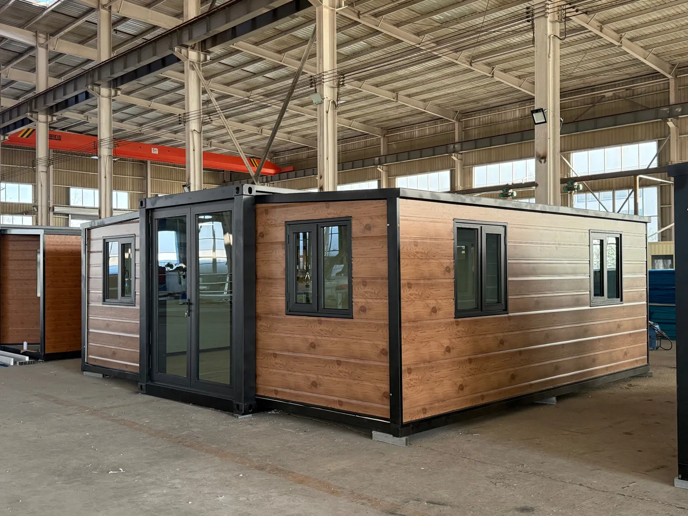 20FT Expandable House No.148 1 bed Wood grain color