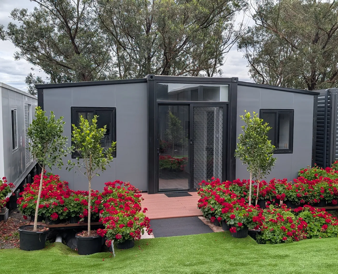 40ft High Ceiling Expandable Container Home