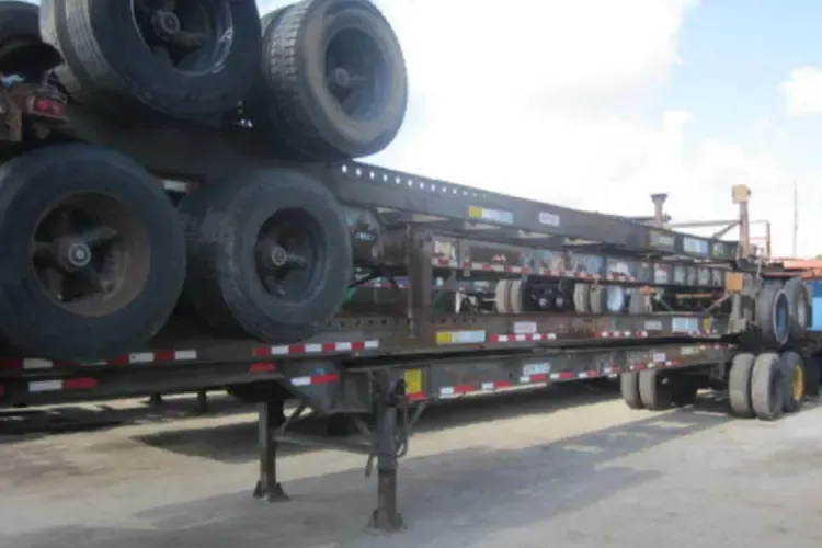 Monon 48′-53′ Extendable Chassis